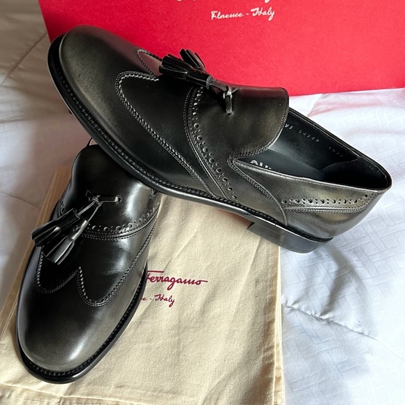 Authentic Salvatore Ferragamo Classic Dress-shoes main image 14